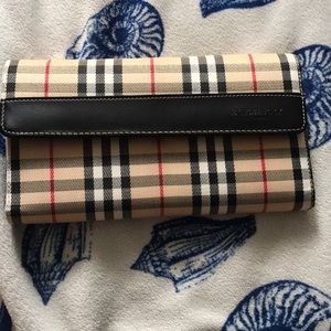 Burberry wallet